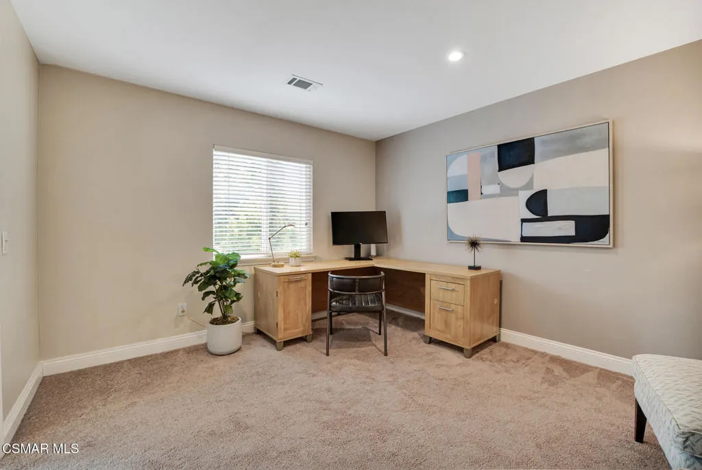 2339 Rudolph Drive, Simi Valley, California 93065 home-pic-23