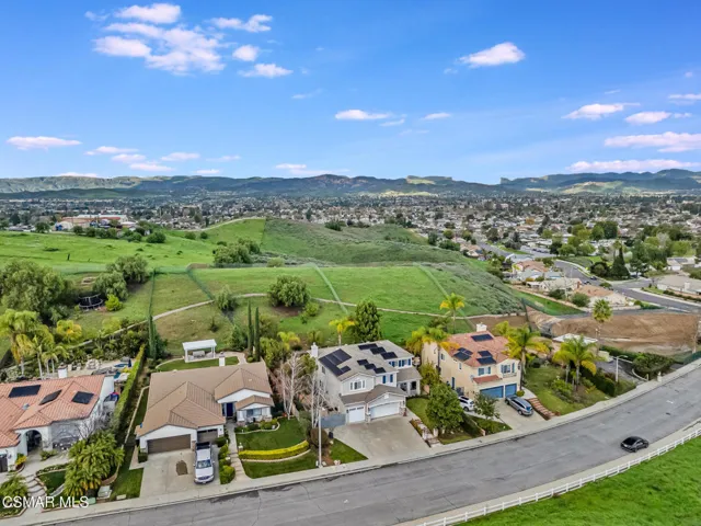 2339 Rudolph Dr  -  HsHProd-6