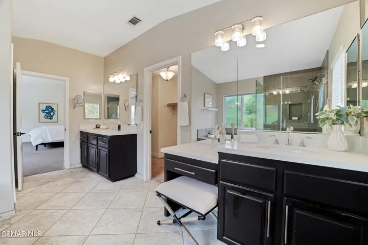 2339 Rudolph Dr  -  HsHProd-41