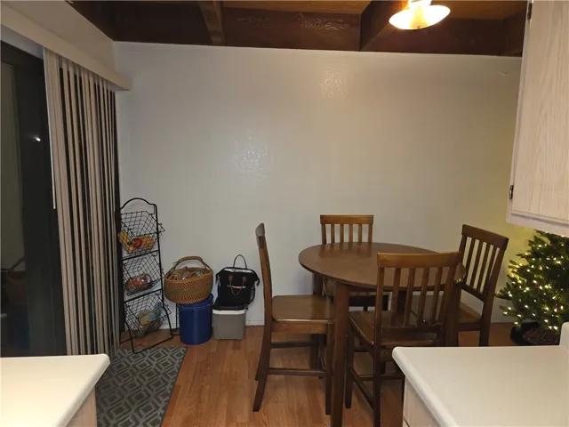 DINNING AREA VIEWED FROM KITCHEN