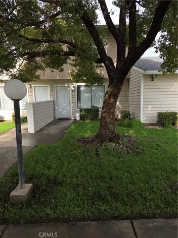 FRONT VIEW OF CONDO