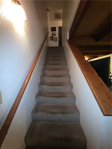 STAIRS UP