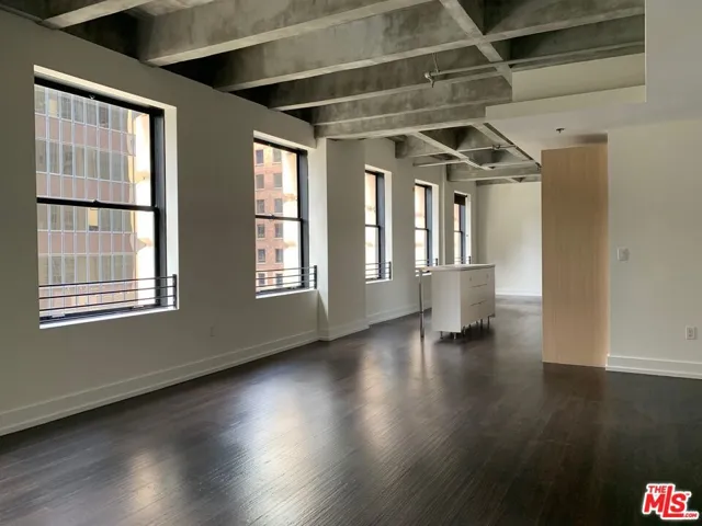 727 W 7th Street 710, Los Angeles, California 90017