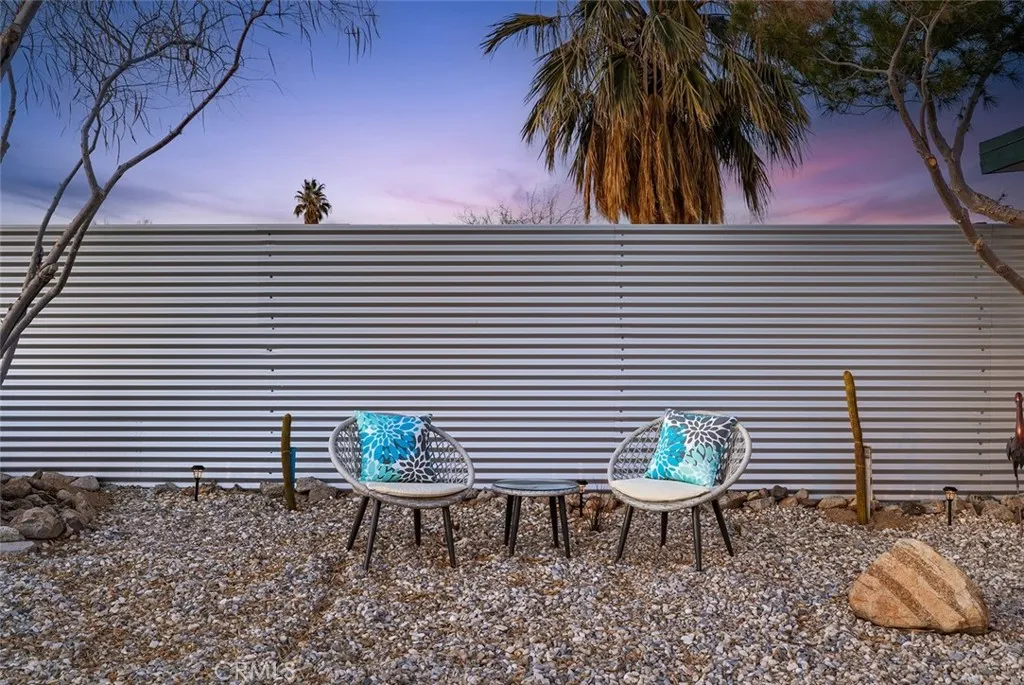 6283 Lupine, 29 Palms, California 92277 home-pic-4