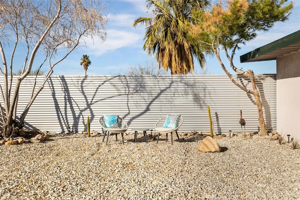 6283 Lupine, 29 Palms, California 92277 home-pic-3