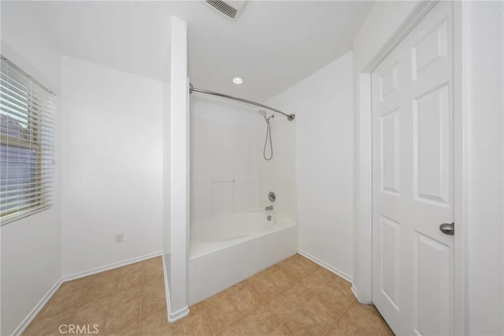 1448 Allium Court E, Beaumont, California 92223 home-pic-24