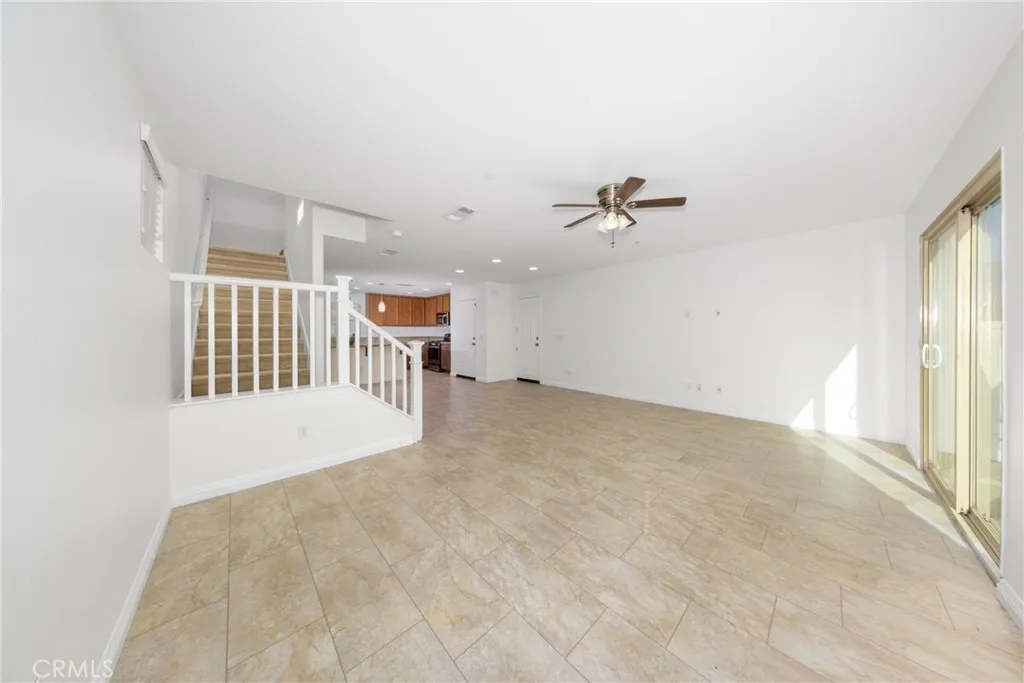 1448 Allium Court E, Beaumont, California 92223 home-pic-10