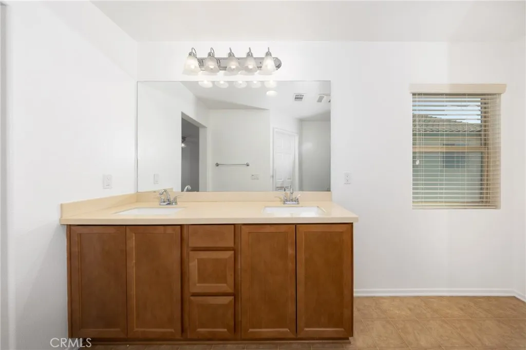 1448 Allium Court E, Beaumont, California 92223 home-pic-25