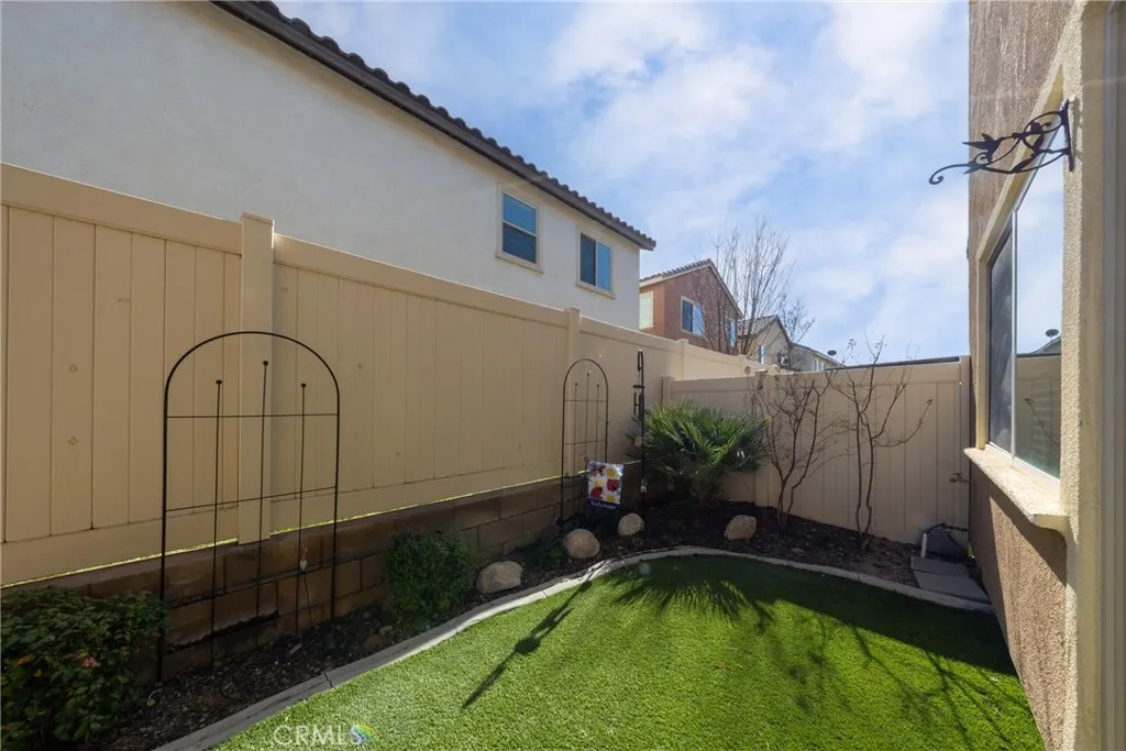 1448 Allium Court E, Beaumont, California 92223 home-pic-26
