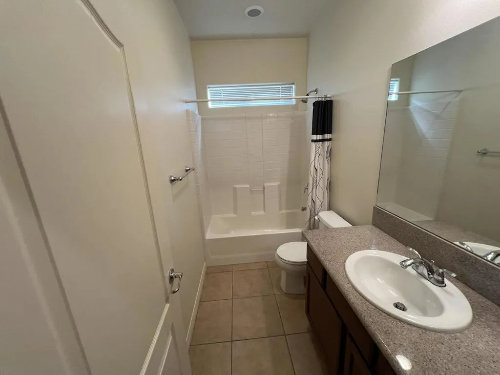 8313 Meadows Way, Desert Hot Springs, California 92240 home-pic-9