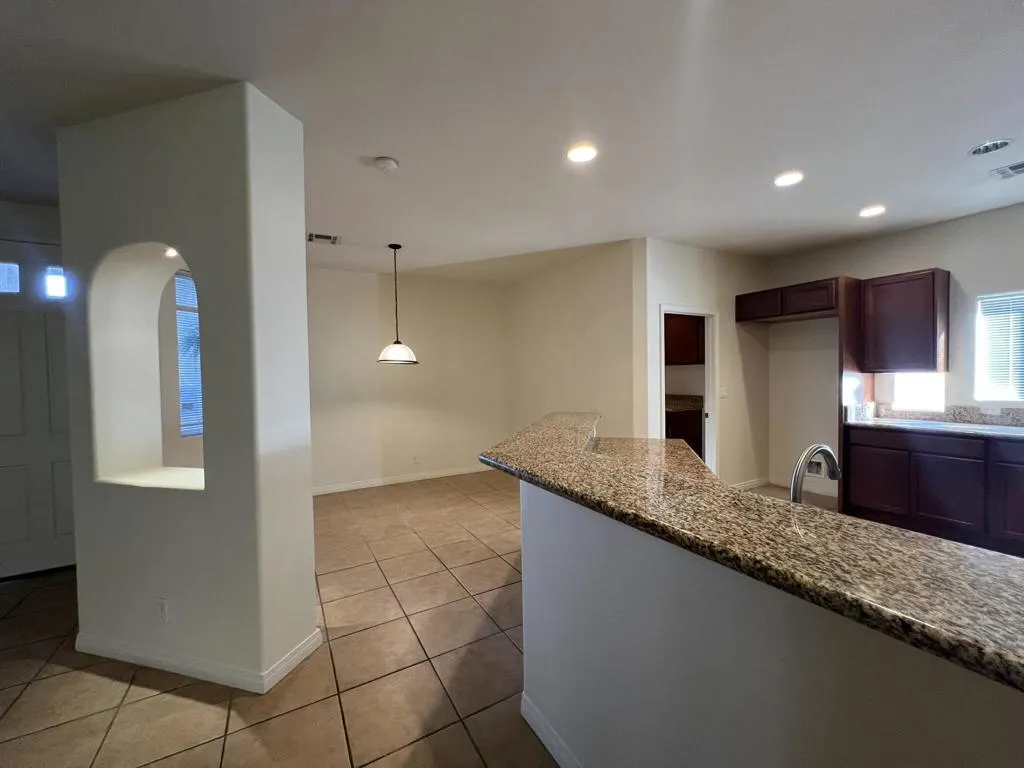 8313 Meadows Way, Desert Hot Springs, California 92240 home-pic-22