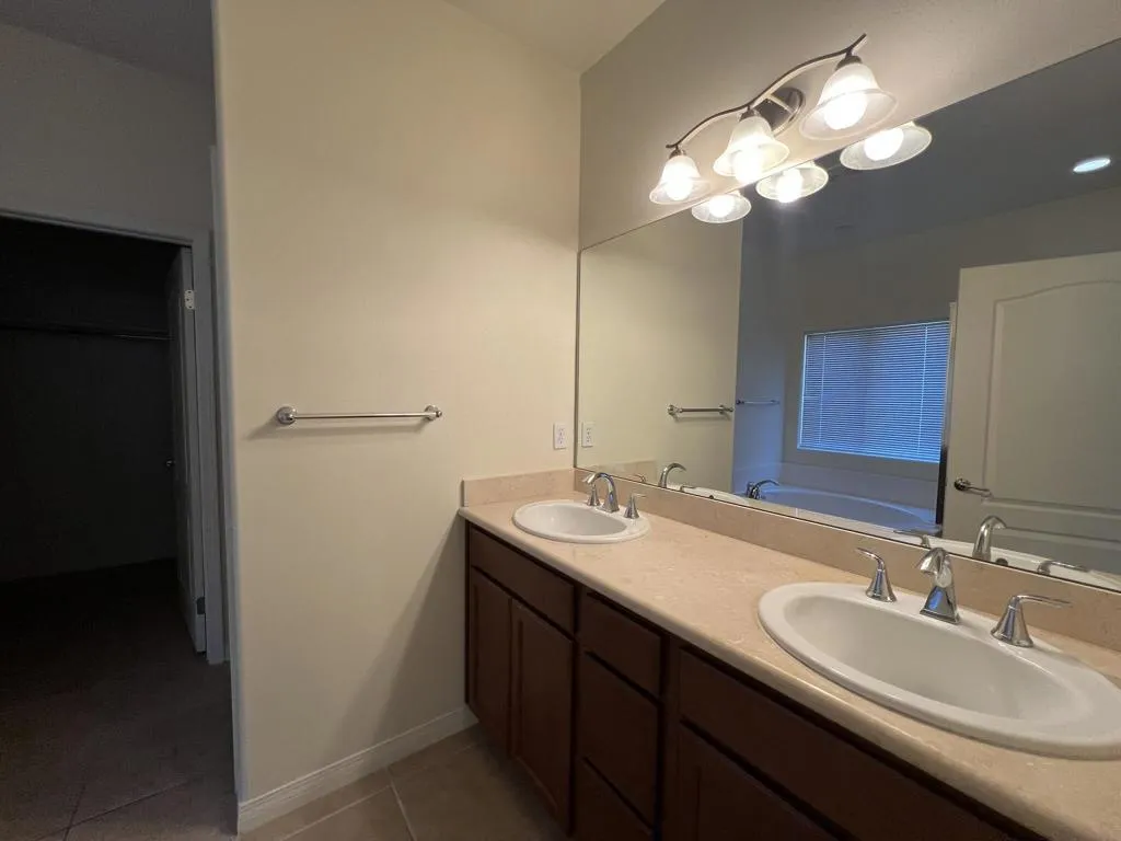 8313 Meadows Way, Desert Hot Springs, California 92240 home-pic-24