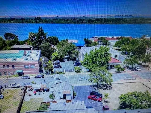809 W 2nd St, Antioch, California 94509 home-pic-11