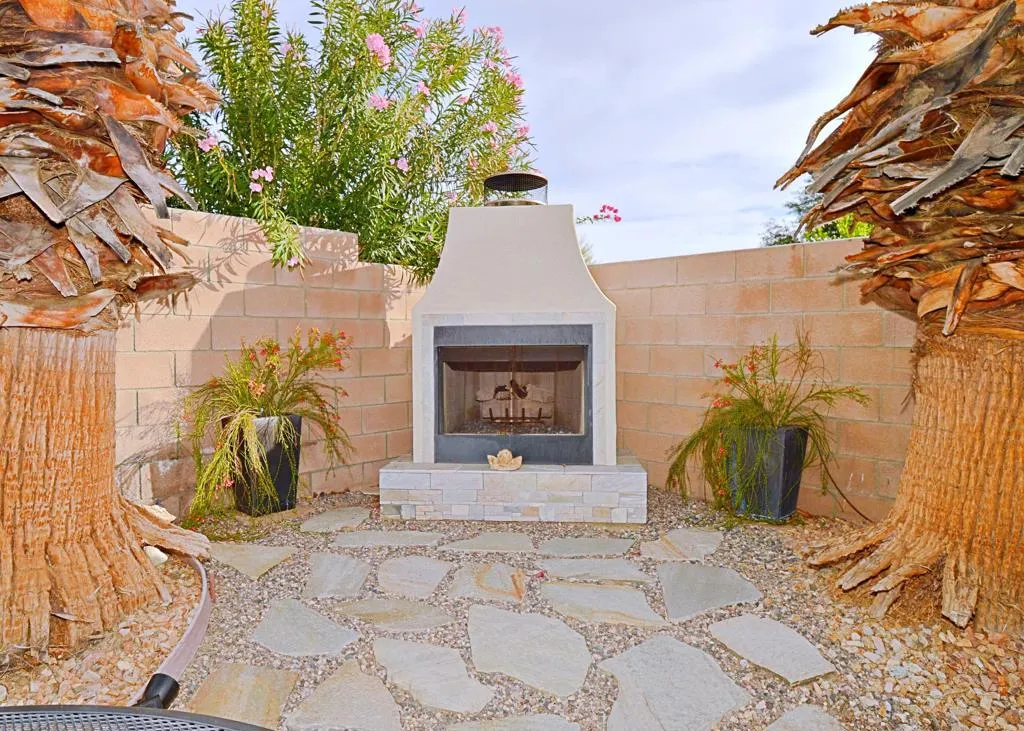 912 Tierra Lane, Palm Springs, California 92262 home-pic-22