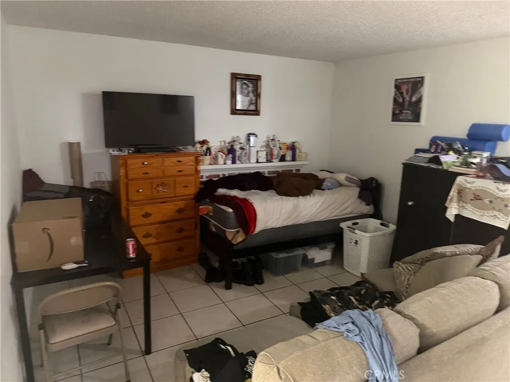 6691 Dorinda, Riverside, California 92503 home-pic-3