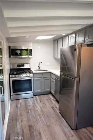533 Sturtevant Unit B B, Sierra Madre, California 91024