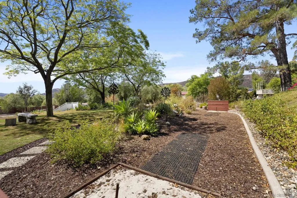 23731 Gymkhana Road, Ramona, California 92065 home-pic-49
