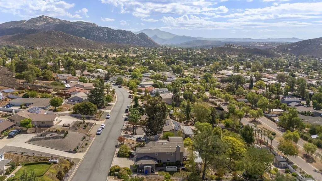 23731 Gymkhana Road, Ramona, California 92065 home-pic-52