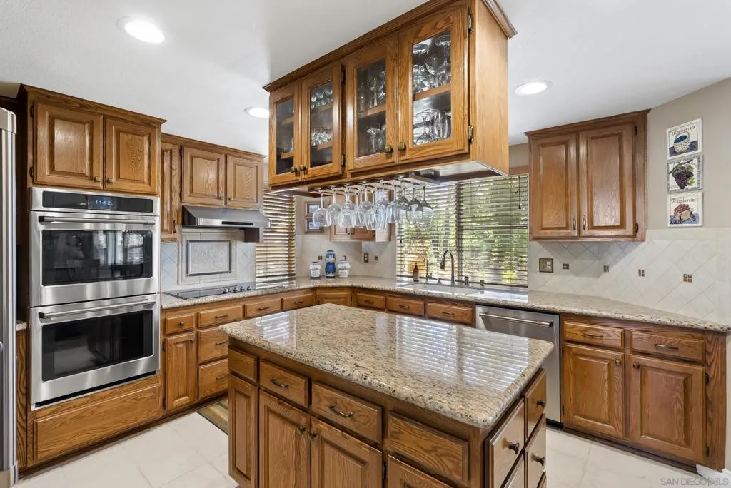 23731 Gymkhana Road, Ramona, California 92065 home-pic-13
