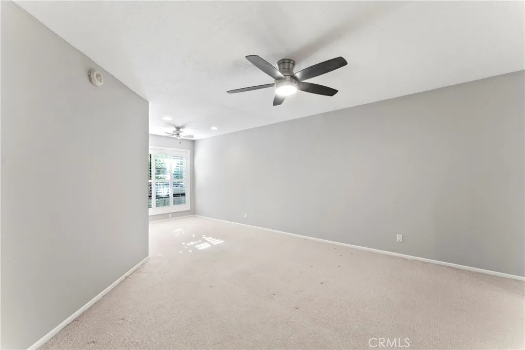 15231 Magnolia 221, Sherman Oaks, California 91403 home-pic-27