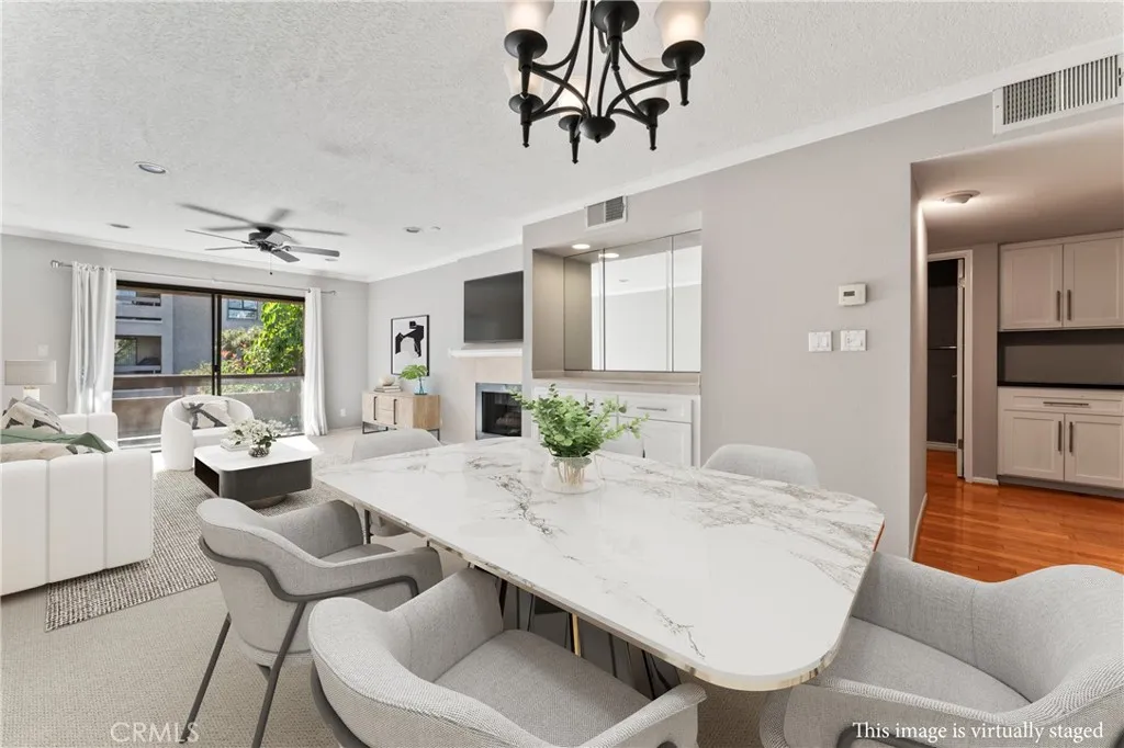 15231 Magnolia 221, Sherman Oaks, California 91403 home-pic-3
