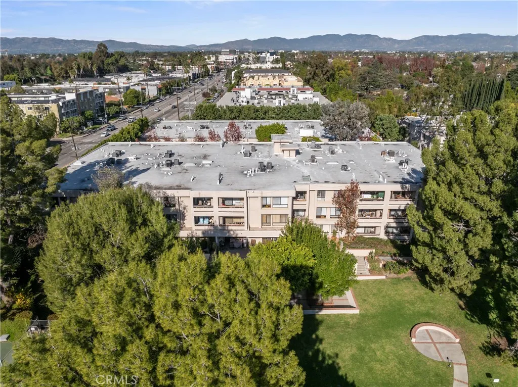 15231 Magnolia 221, Sherman Oaks, California 91403 home-pic-20