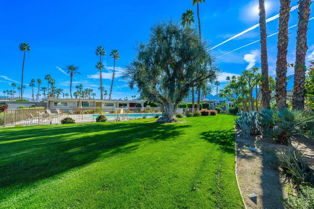 45164 Avenue Codorniz, Indian Wells, California 92210 home-pic-27