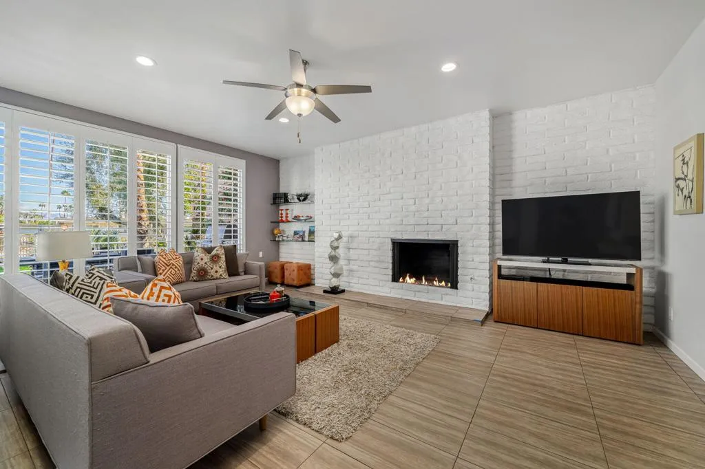 45164 Avenue Codorniz, Indian Wells, California 92210 home-pic-9