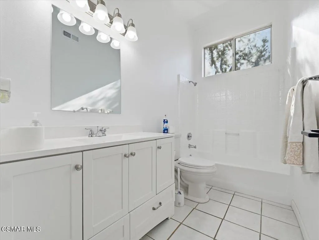 952 N Turner Avenue 297, Ontario, California 91764 home-pic-24
