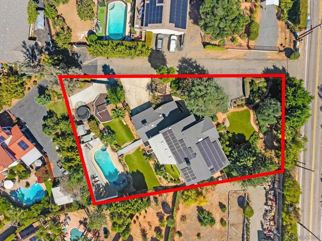 3045 Mary Ln, Escondido, California 92025 home-pic-3