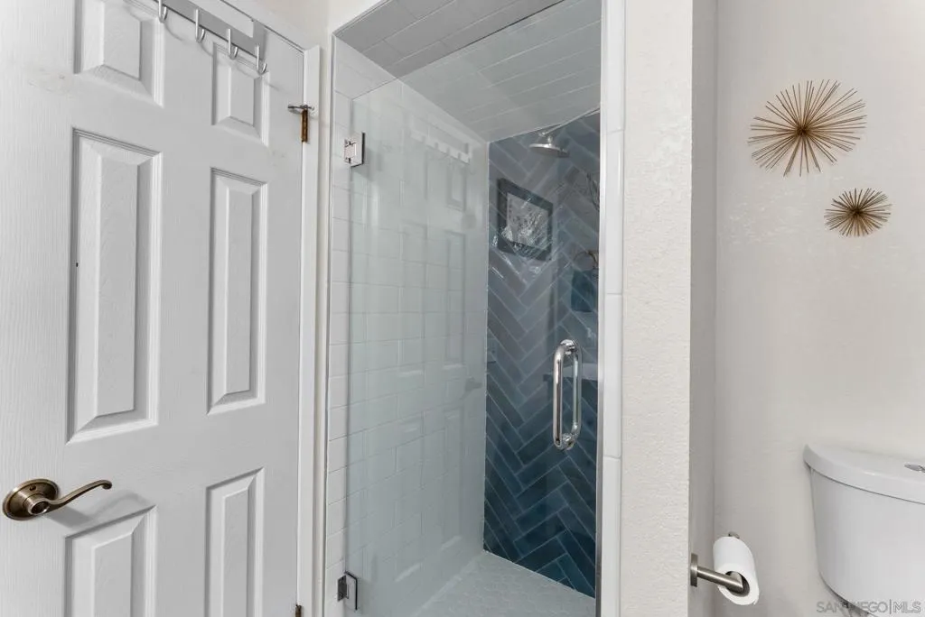 3045 Mary Ln, Escondido, California 92025 home-pic-45