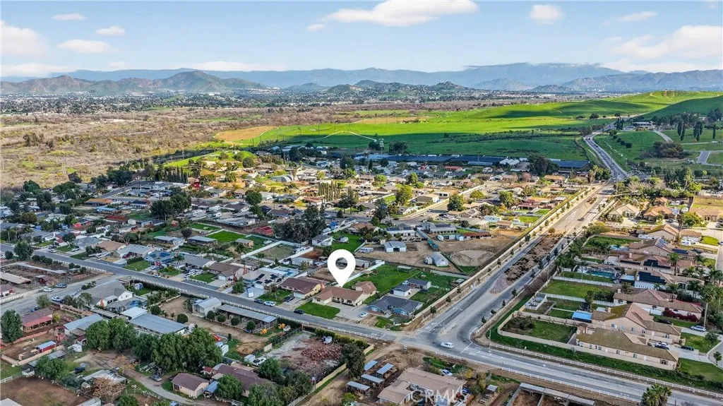4949 California Avenue, Norco, California 92860 home-pic-39
