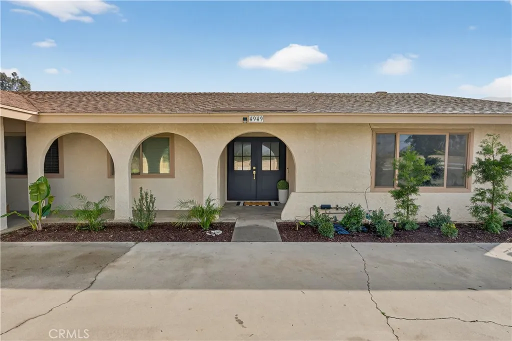 4949 California Avenue, Norco, California 92860 home-pic-3