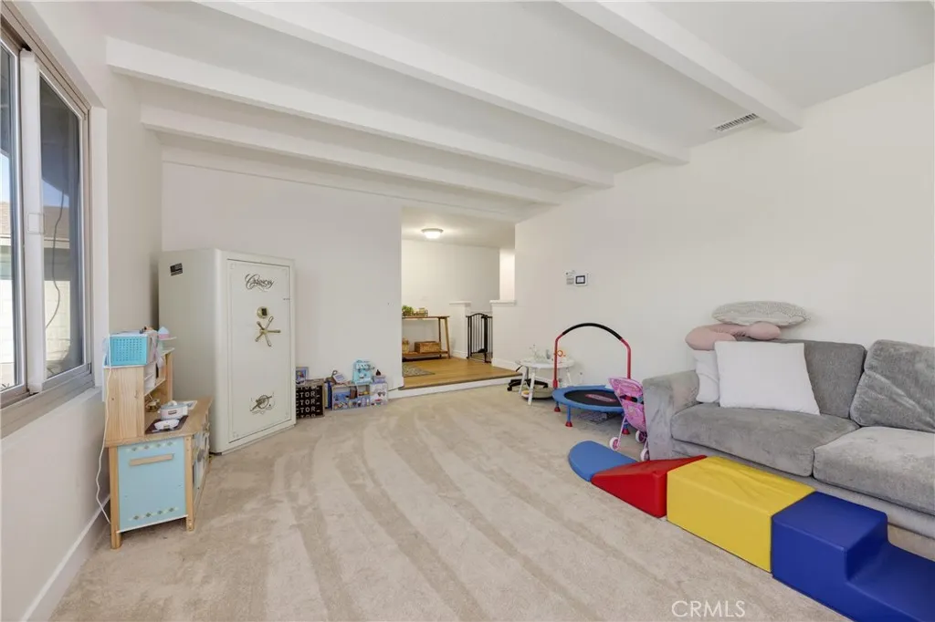 4949 California Avenue, Norco, California 92860 home-pic-6