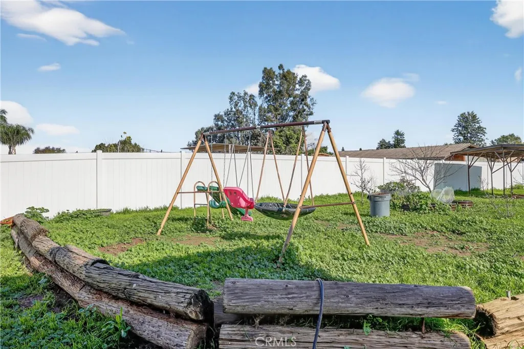 4949 California Avenue, Norco, California 92860 home-pic-34