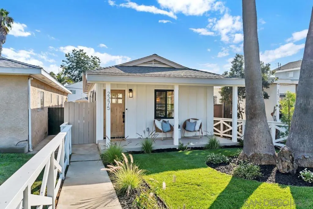 2275 Emerald St, San Diego, California 92109 home-pic-3