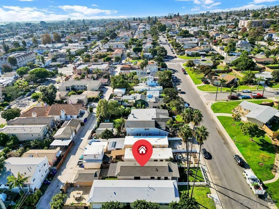 2275 Emerald St, San Diego, California 92109 home-pic-38