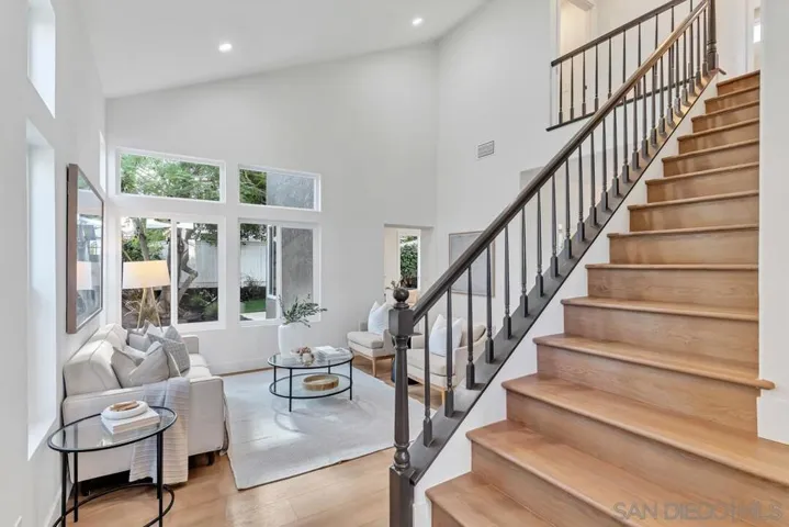 12169 Via San Loreno, San Diego, California 92128