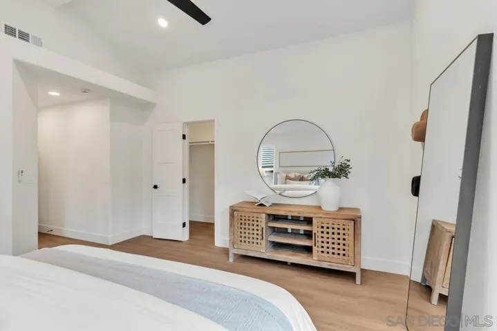 12169 Via San Loreno, San Diego, California 92128