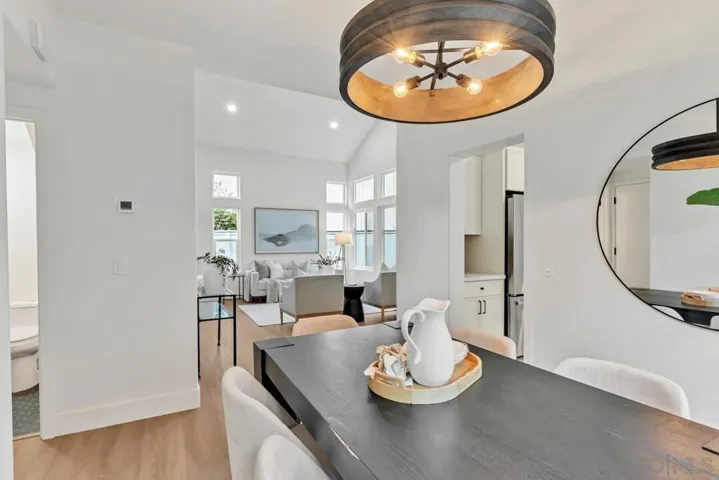 12169 Via San Loreno, San Diego, California 92128
