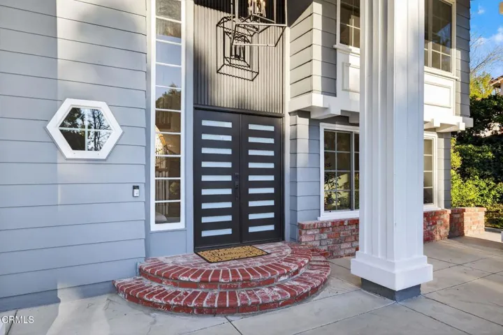 20-web-or-mls-UpmarketMedia-2225CalRic-0