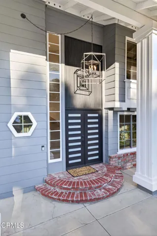 21-web-or-mls-UpmarketMedia-2225CalRic-0