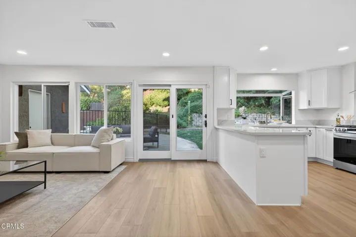 Open Floor Entertaining