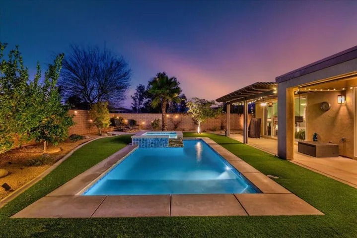73986 MONDRIAN PL BACKYARD TWILIGHT 3 FA