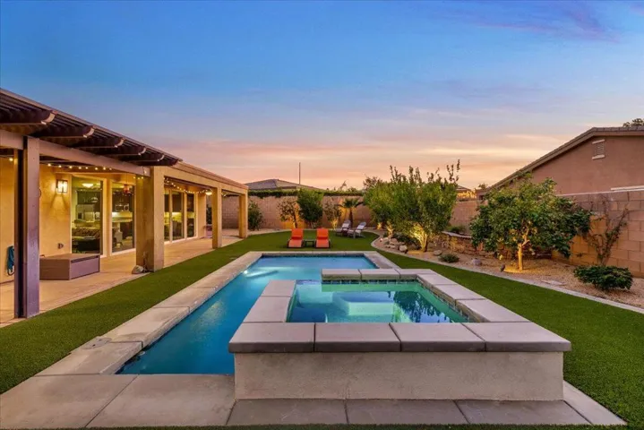 73986 MONDRIAN PL POOL TWILIGHT