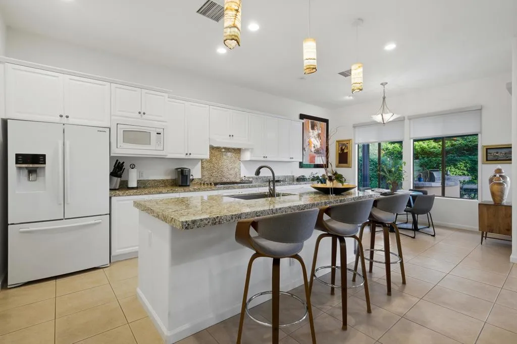 79798 Danielle Court, La Quinta, California 92253 home-pic-22