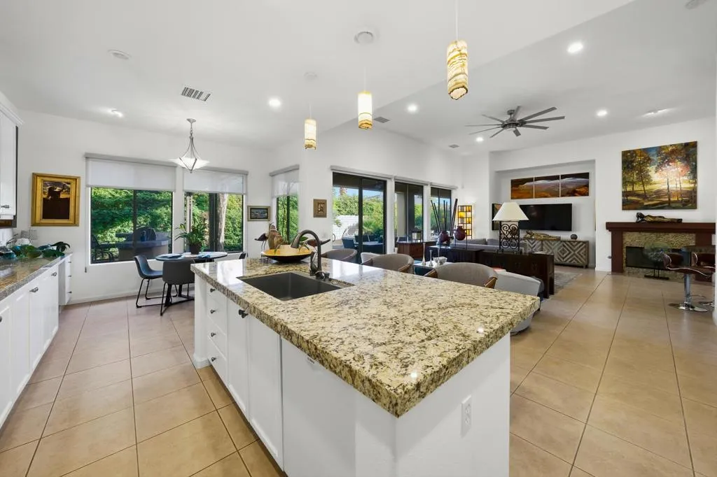 79798 Danielle Court, La Quinta, California 92253 home-pic-25