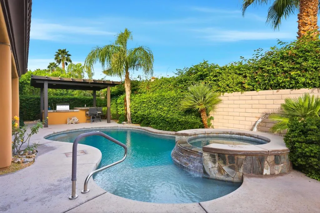 79798 Danielle Court, La Quinta, California 92253 home-pic-6