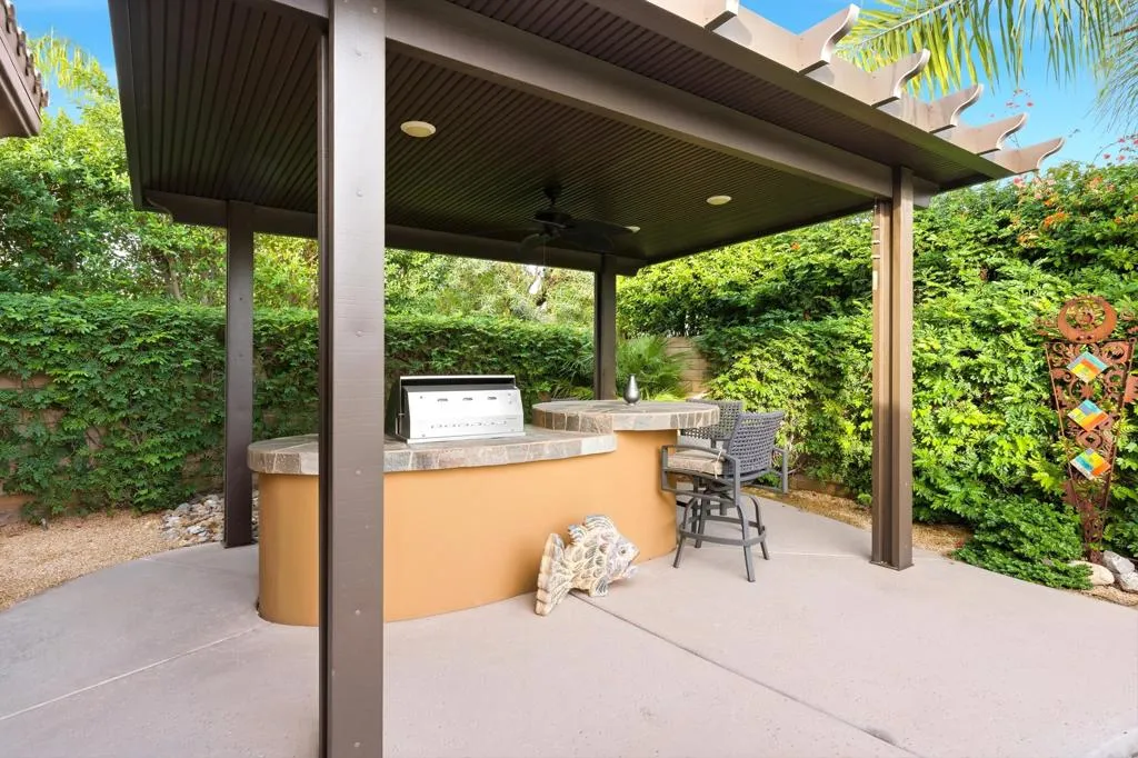 79798 Danielle Court, La Quinta, California 92253 home-pic-10