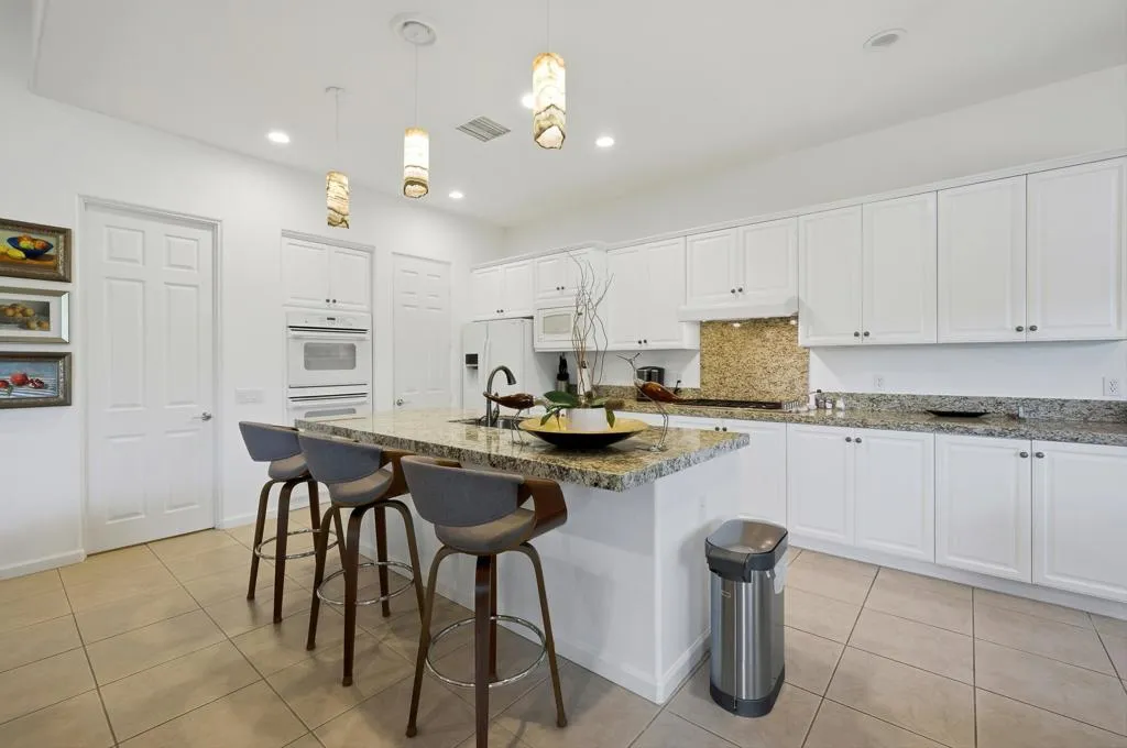 79798 Danielle Court, La Quinta, California 92253 home-pic-23